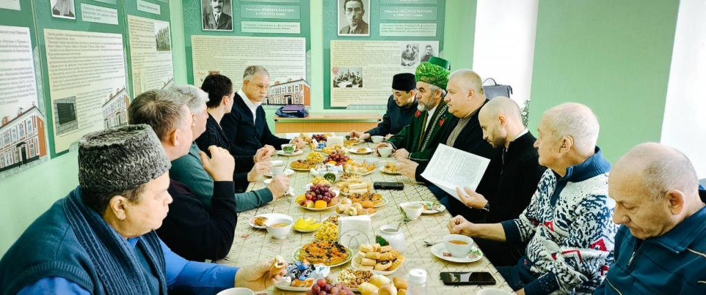 kIu2liOfA88.jpg